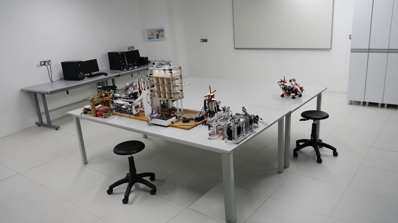 STB 03 – Computer Aided Production Laboratory