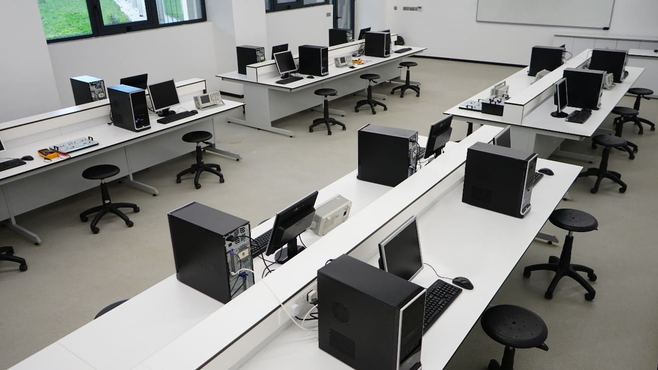 STB 16 – Digital Communication Laboratory